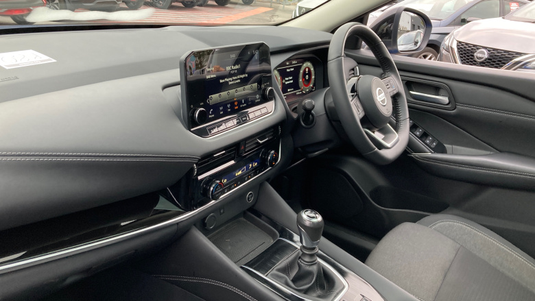 Nissan Qashqai 1.3 DiG-T MH Premiere Edition 5dr Petrol Hatchback